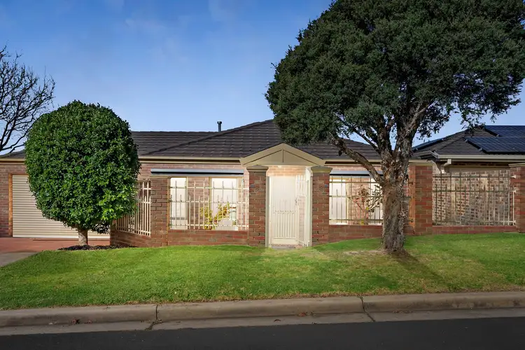 8 Eva Street, Parkdale VIC 3195