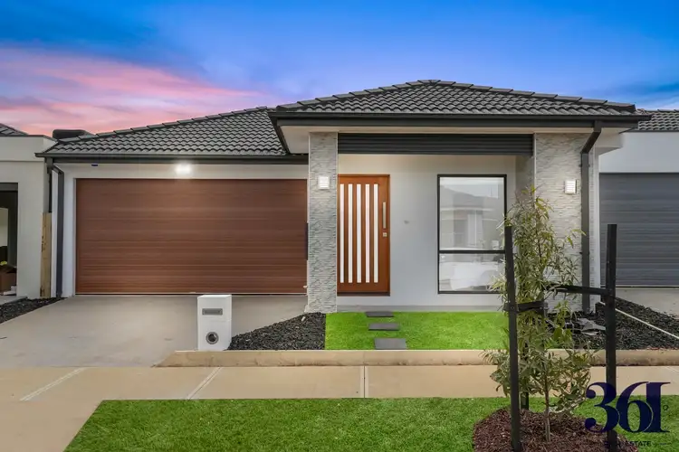 14 Nagar Street, Thornhill Park VIC 3335