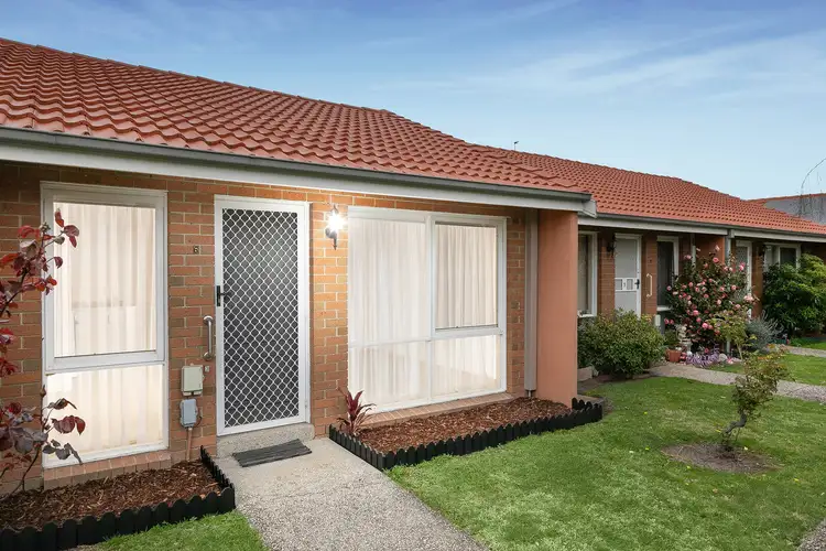 6/16 South Circular Road, Gladstone Park VIC 3043