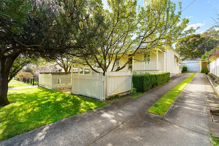 27 McGrath Street, Castlemaine VIC 3450