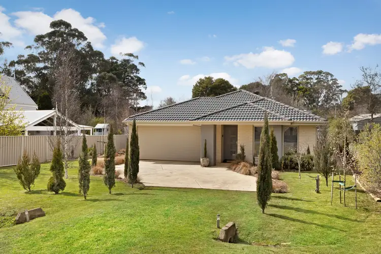 16 Bowen Street, Trentham VIC 3458