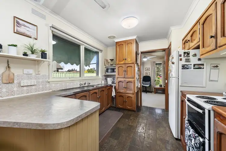 Fourth view of Homely house listing, 8 Goolwa Drive, Delacombe VIC 3356