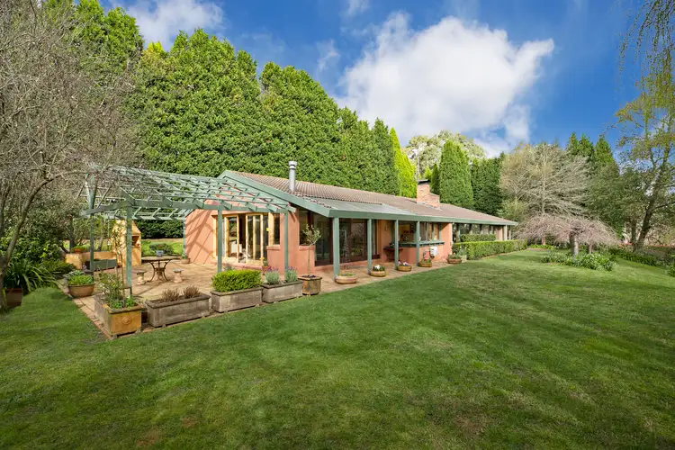 14 St Denis Close, Burradoo NSW 2576