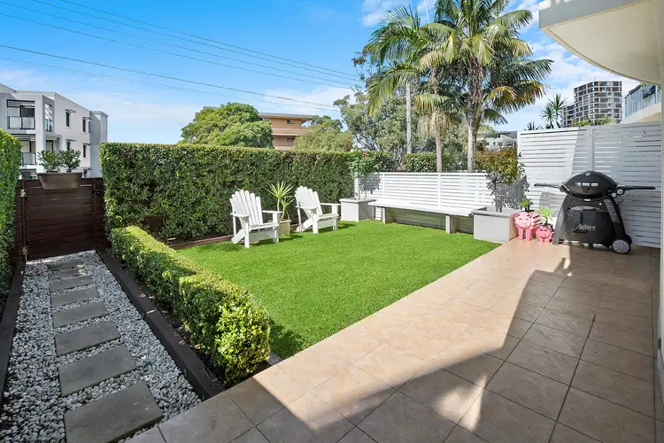 Second view of Homely apartment listing, 19/4-16 Kingsway, Dee Why NSW 2099