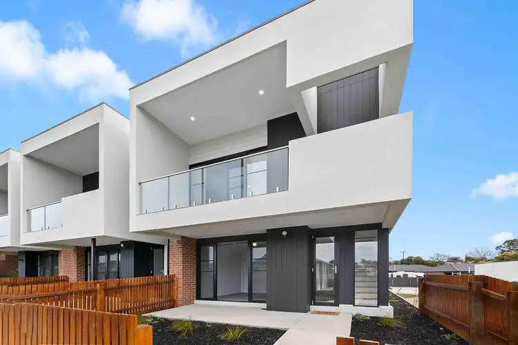 5 Kevlar Close, Canadian VIC 3350