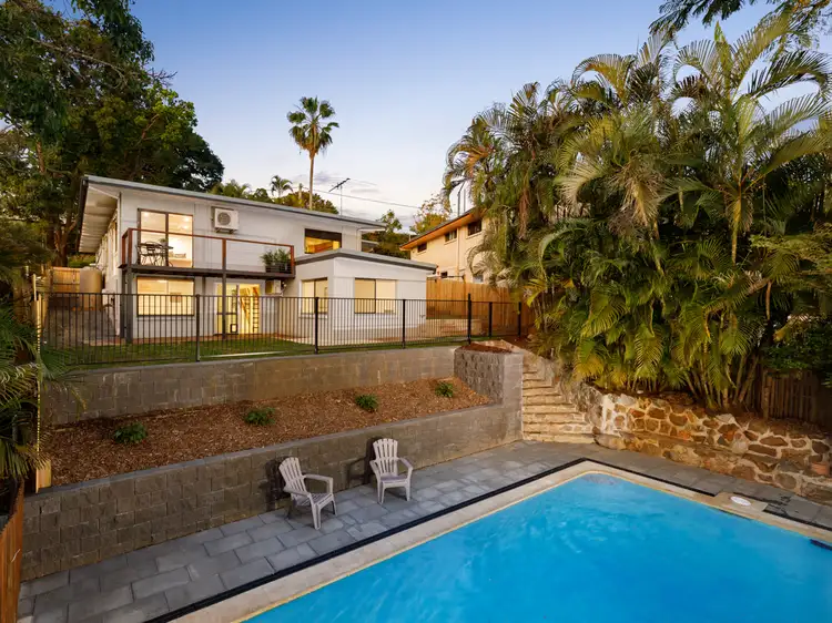 22 Pentlay Street, Kenmore QLD 4069