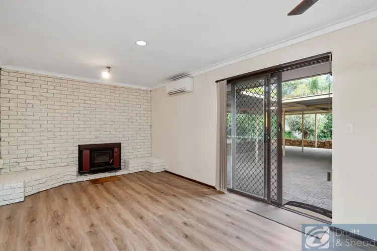 Seventh view of Homely house listing, 6 Defoe Court, Kingsley WA 6026