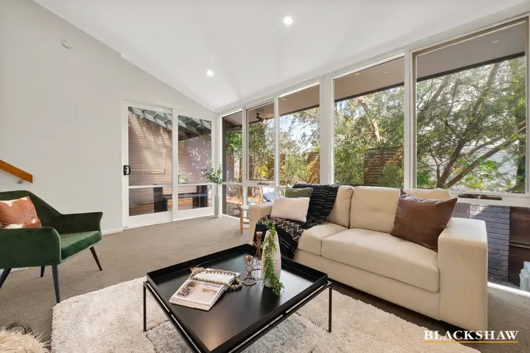 33 Jewell Close, Phillip ACT 2606