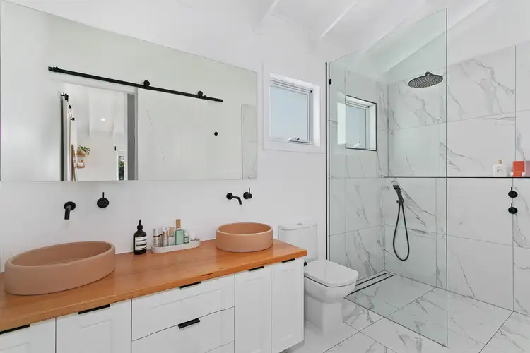 Sixth view of Homely house listing, 2/35 Leyte Avenue, Palm Beach QLD 4221