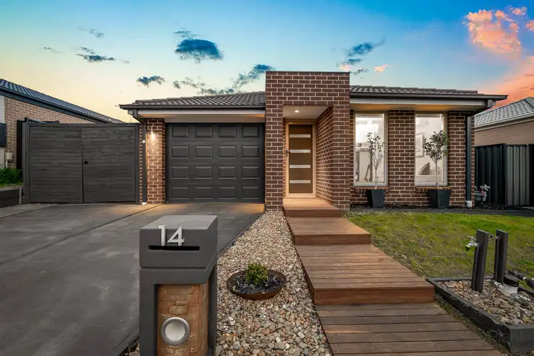 14 Pointer Drive, Pakenham VIC 3810