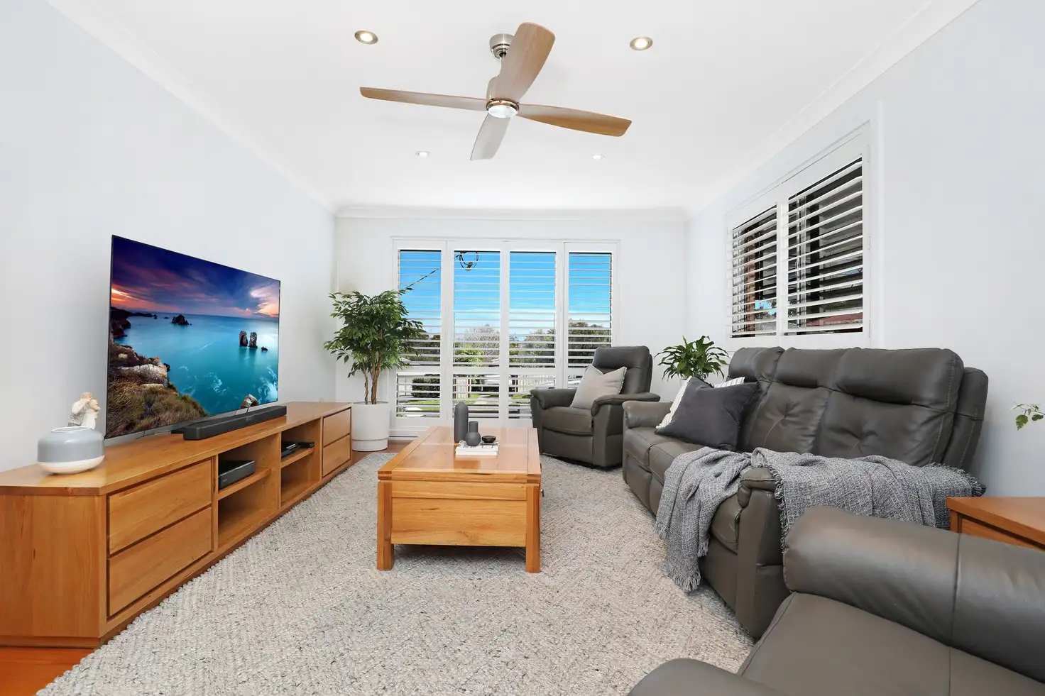 Main view of Homely house listing, 10 Rachel Crescent, Figtree NSW 2525