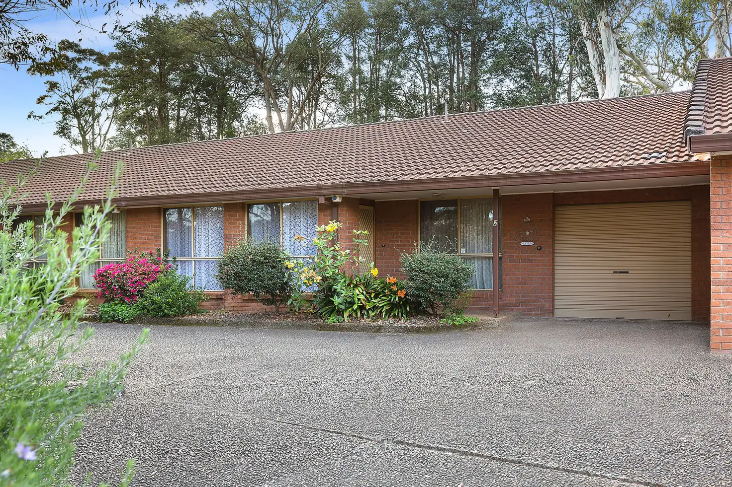 Main view of Homely unit listing, 2/1-17 Stypandra Place, Springwood NSW 2777
