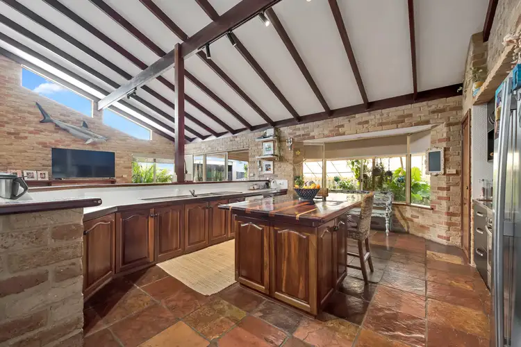Fifth view of Homely house listing, 8 Mallee Court, Mount Tarcoola WA 6530