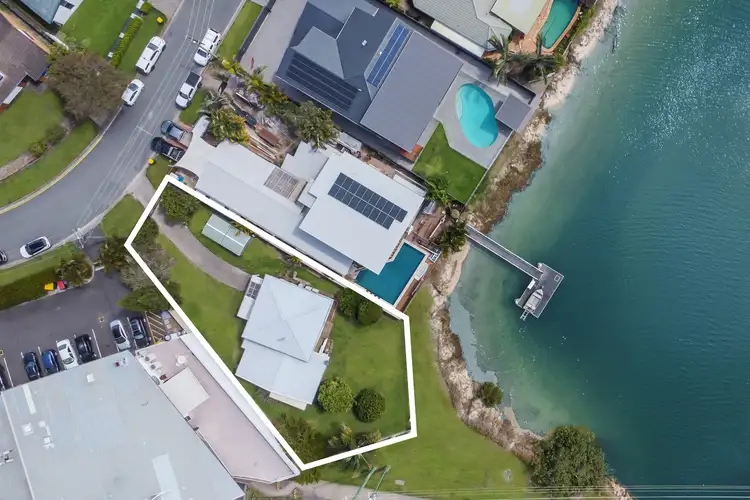 14 Coorumbong Close, Mooloolaba QLD 4557