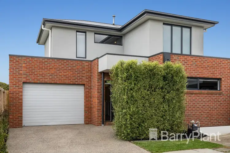 2/5 Cornish Avenue, Belmont VIC 3216