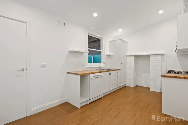Fourth view of Homely house listing, 2 Spring Street, Quarry Hill VIC 3550