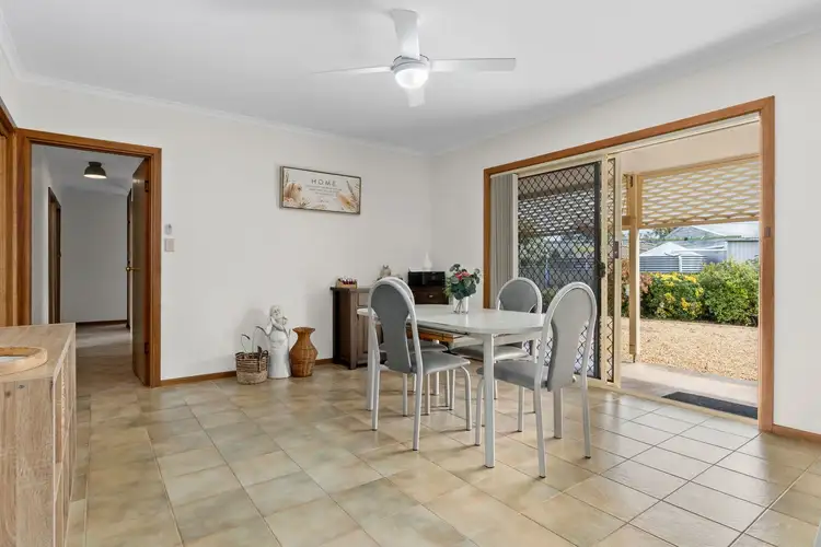 Fifth view of Homely house listing, 11 Hall Crescent, Loxton SA 5333