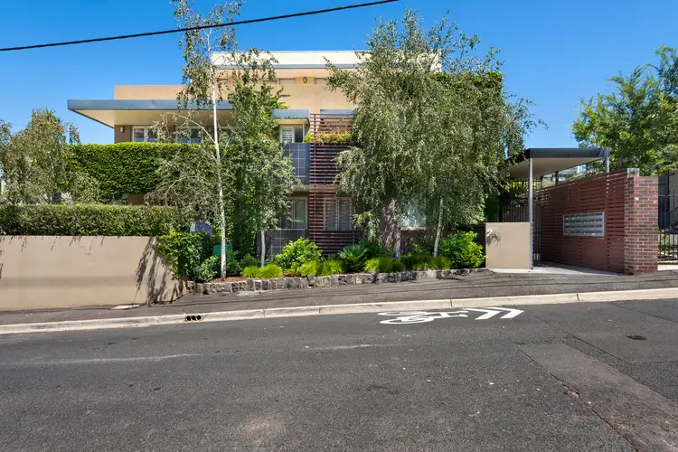 10/2A Brougham Street, Richmond VIC 3121