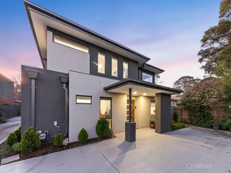 Main view of Homely house listing, 2/27 Manuka Road, Berwick VIC 3806