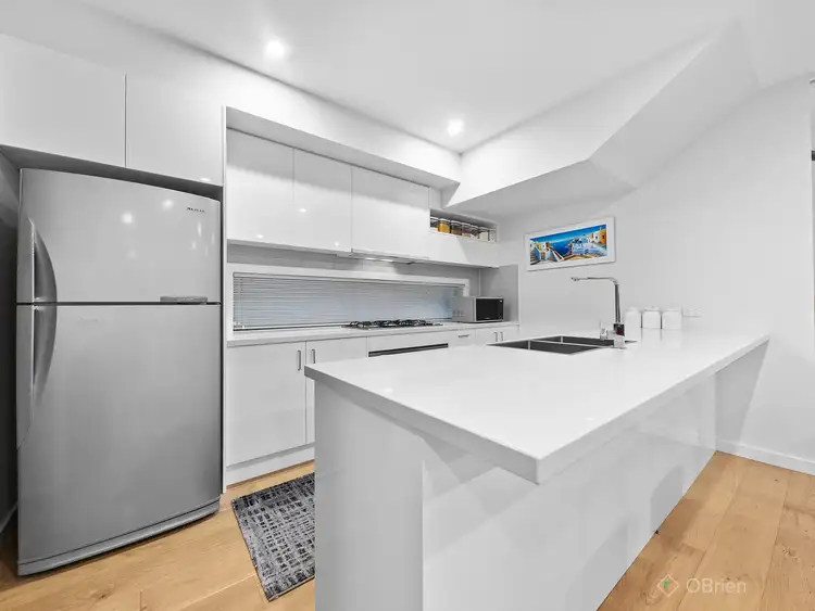 Sixth view of Homely house listing, 2/27 Manuka Road, Berwick VIC 3806