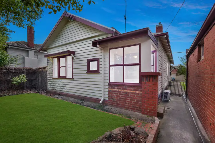 13 Cairns Avenue, Newtown VIC 3220