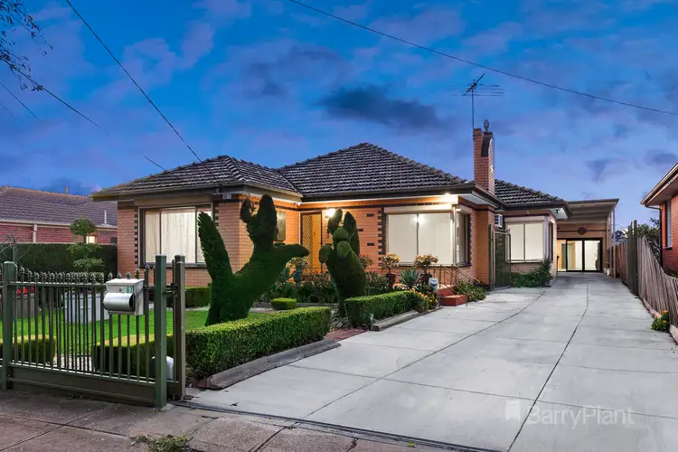 67 Errington Road, St Albans VIC 3021