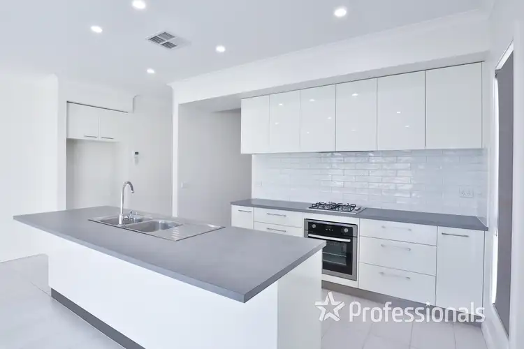 Third view of Homely house listing, 6 Midtown Drive, Mildura VIC 3500