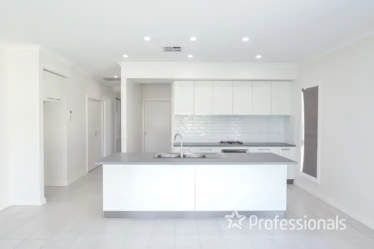 Seventh view of Homely house listing, 6 Midtown Drive, Mildura VIC 3500