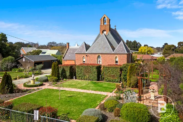 16 McNeil Street, Carisbrook VIC 3464