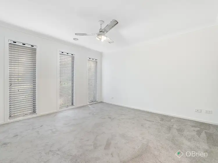 Second view of Homely house listing, 5 Leatherwood Court, Doreen VIC 3754