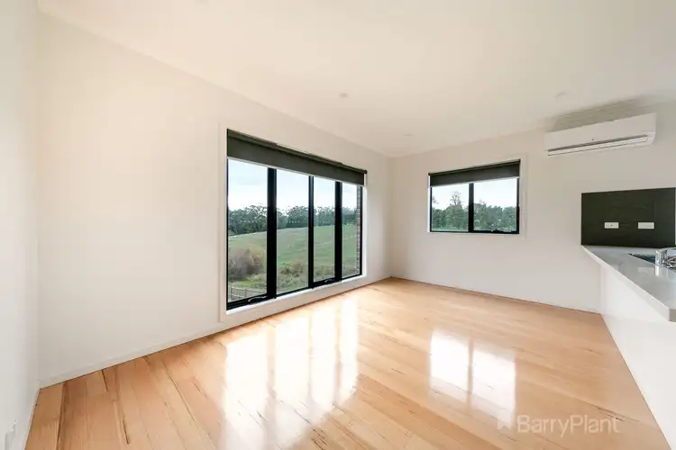 Fifth view of Homely unit listing, 3/11 Vivian Court, Drouin VIC 3818