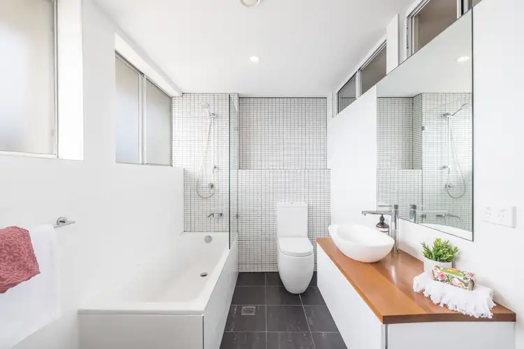 Sixth view of Homely apartment listing, 6/63 Crown Road, Queenscliff NSW 2096