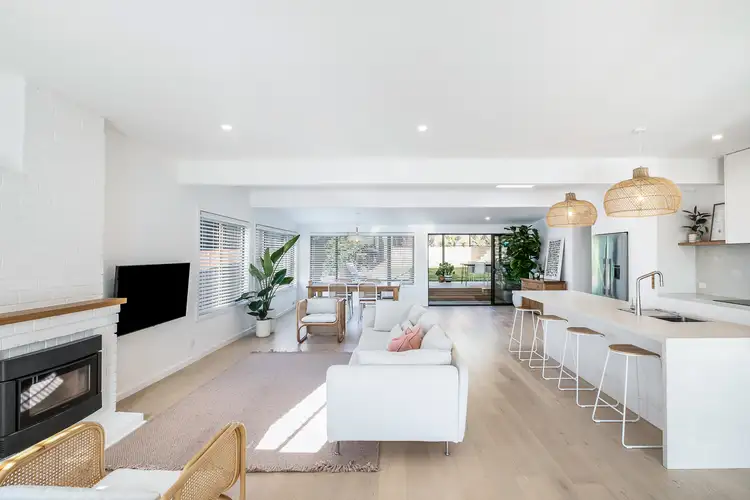 8 Mirral Road