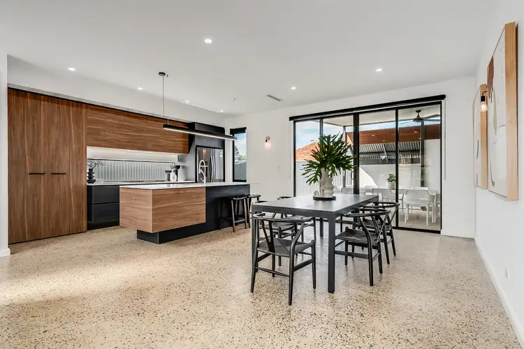 2/14 Pudney Street, Seaton SA 5023