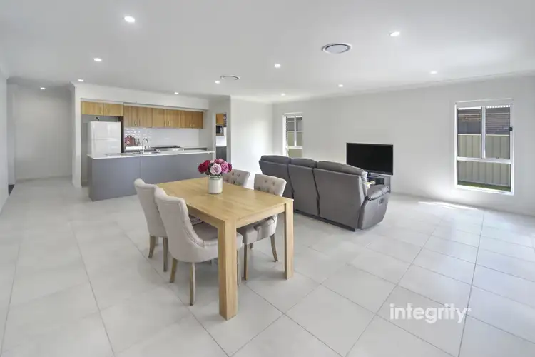 4 Jindalee Crescent, Nowra NSW 2541