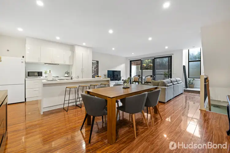 6/6 Hill Court, Doncaster VIC 3108
