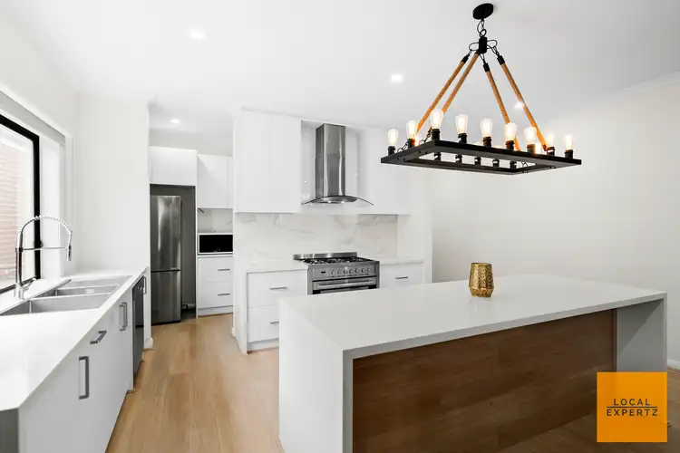 Sixth view of Homely house listing, 5 Gem Crescent, Cobblebank VIC 3338