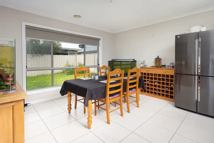 Fourth view of Homely house listing, 8 Inwood Crescent, Wodonga VIC 3690