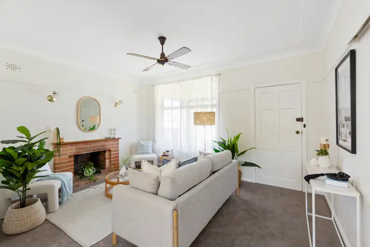 Second view of Homely house listing, 6 Selby Avenue, Dee Why NSW 2099