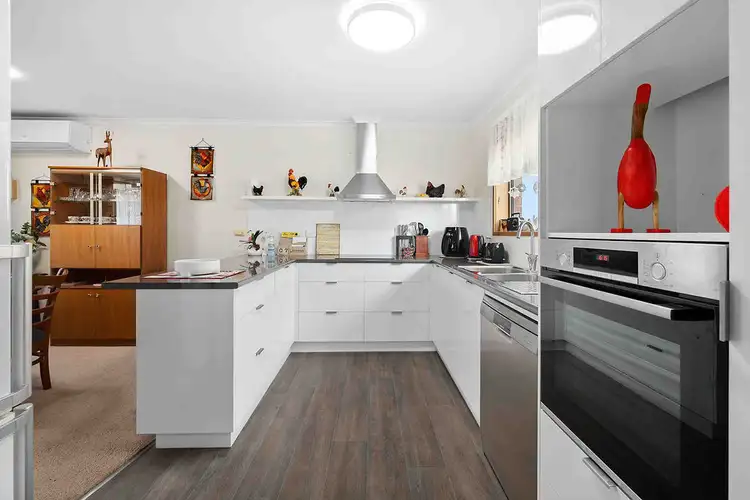 Fifth view of Homely unit listing, 1/16 Edwards Crescent, Wendouree VIC 3355