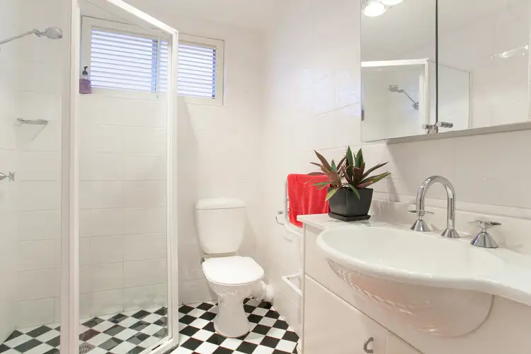 Sixth view of Homely unit listing, 4/33 Dalley Street, Queenscliff NSW 2096