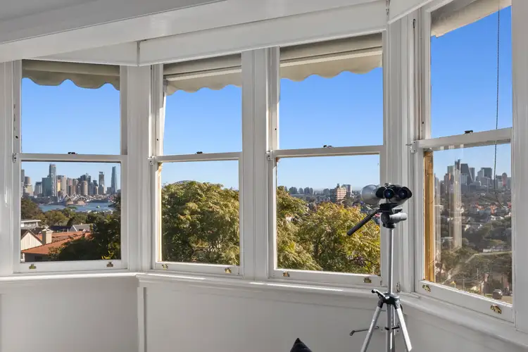 2/15 Prince Albert Street
