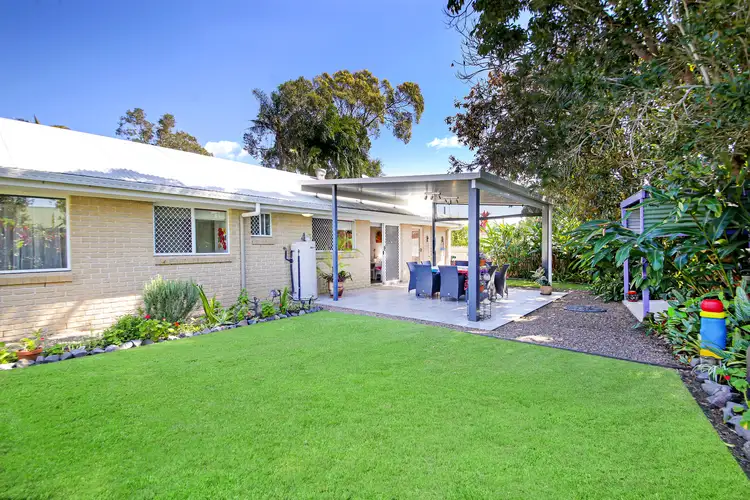 8 Acacia Avenue