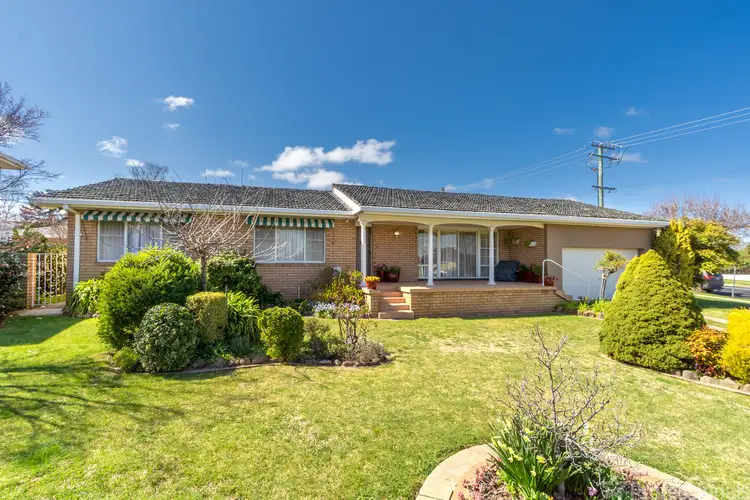 65 Icely Road, Orange NSW 2800