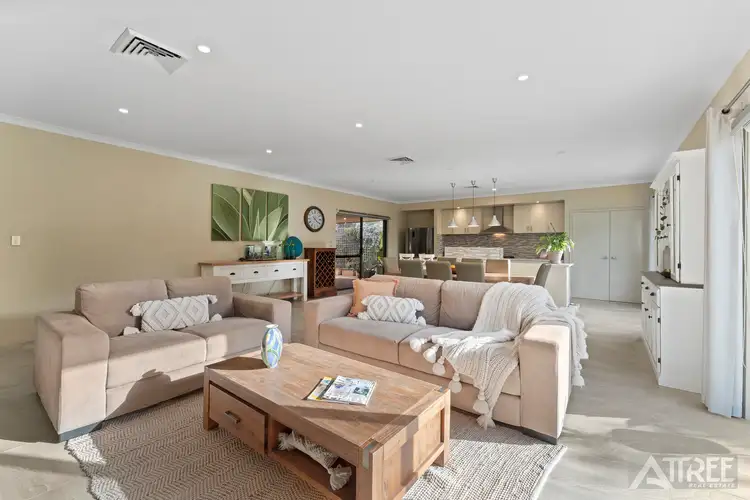 2 Newquay Street, Harrisdale WA 6112