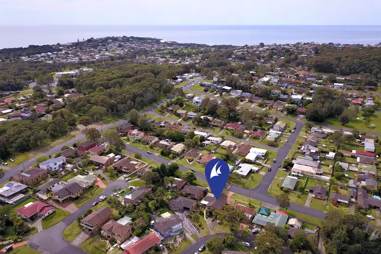 Second view of Homely villa listing, 1/5 Karlowan Place, Forster NSW 2428