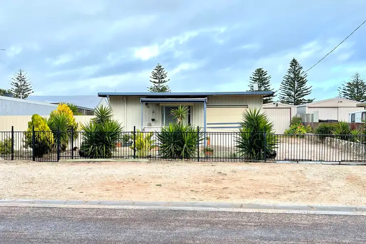 17 Hunt Street, Smoky Bay SA 5680