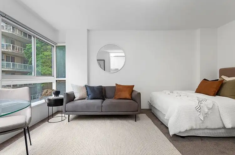 Third view of Homely studio listing, 30/51-59 Roslyn Gardens, Elizabeth Bay NSW 2011
