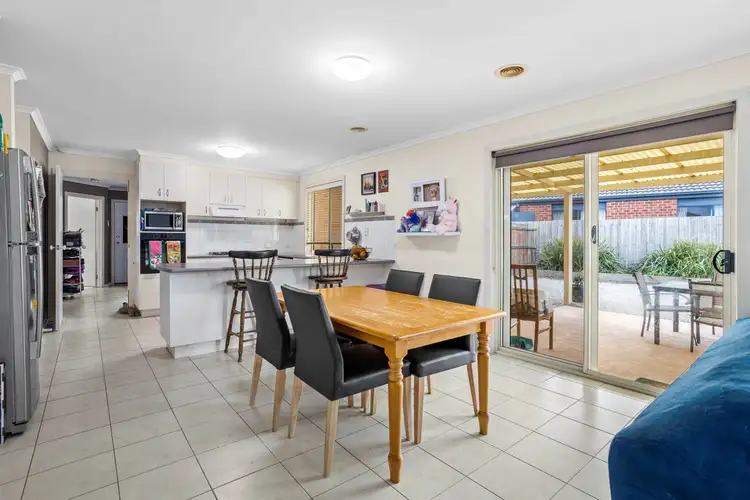 Second view of Homely house listing, 8 Oreilly Court, Sunbury VIC 3429