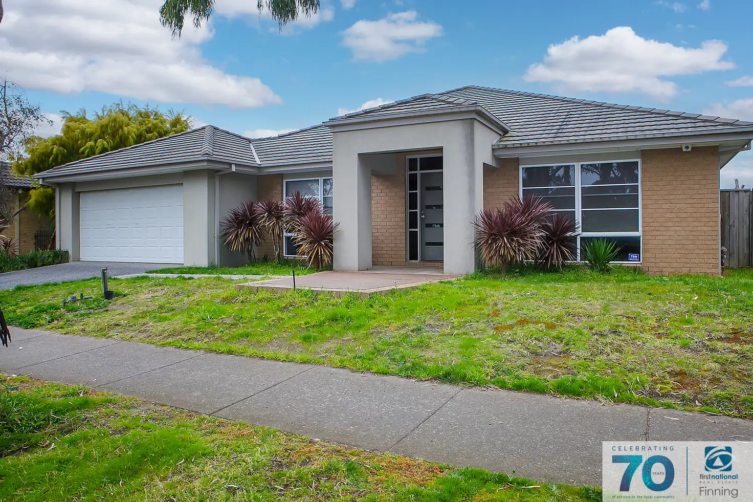 Main view of Homely house listing, 6 Harpenden Terrace, Cranbourne VIC 3977